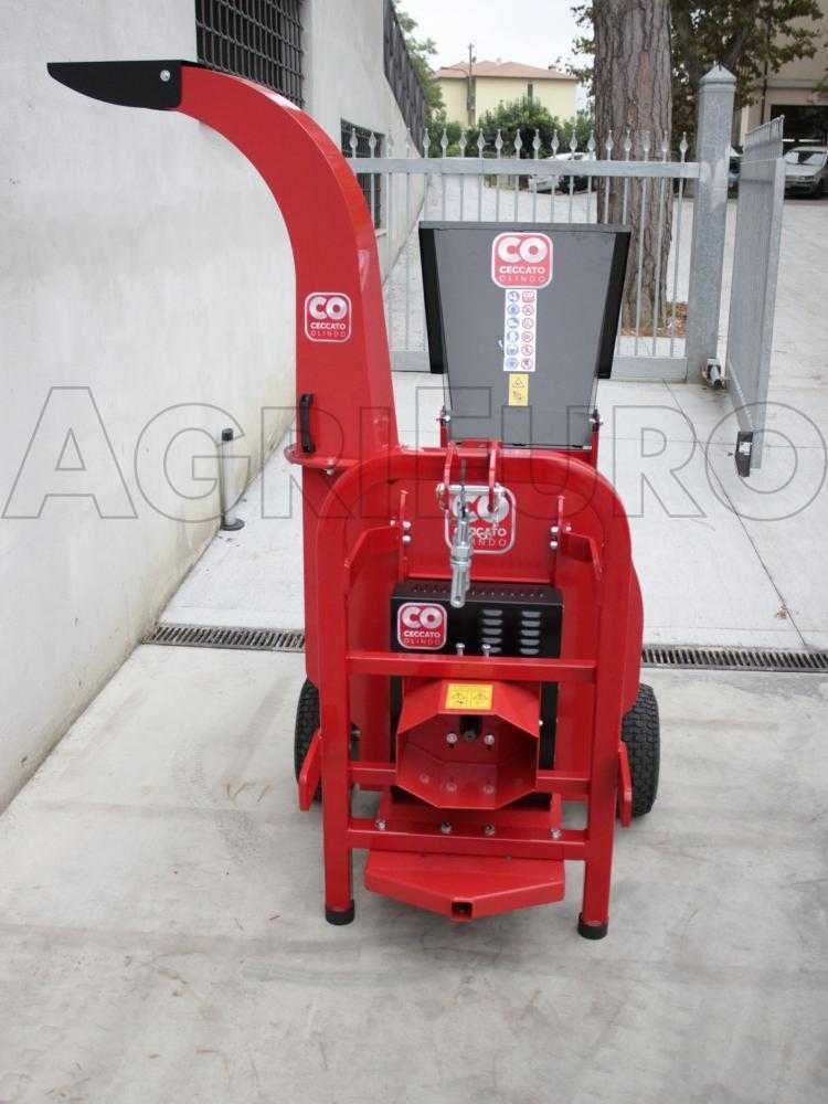 ceccato tritone monster p.t.o. broyeur de branches pour tracteur professionnel ceccato tritone monster p.t.o. broyeur de branches pour tracteur professionnel