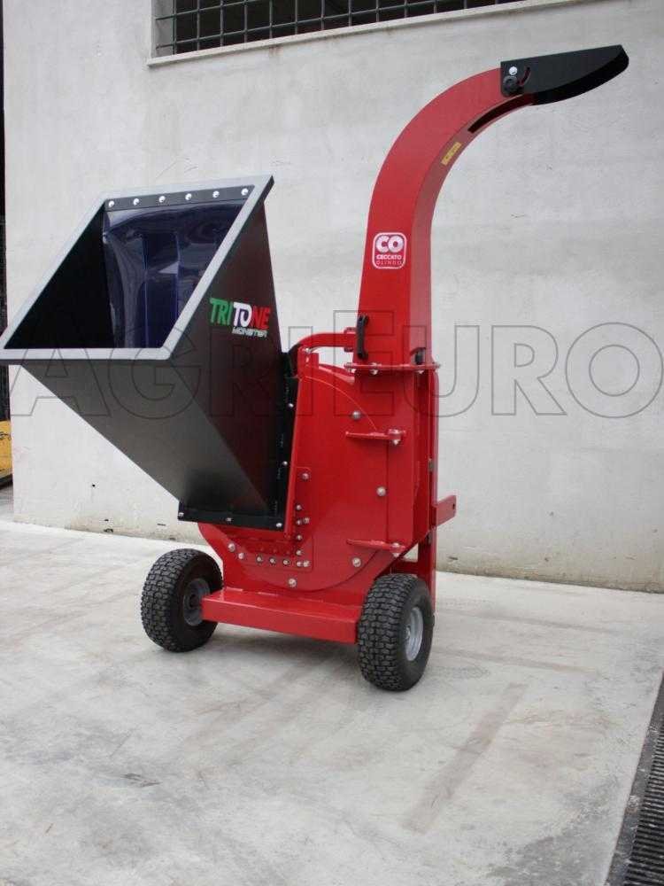 ceccato tritone monster p.t.o. broyeur de branches pour tracteur professionnel ceccato tritone monster p.t.o. broyeur de branches pour tracteur professionnel