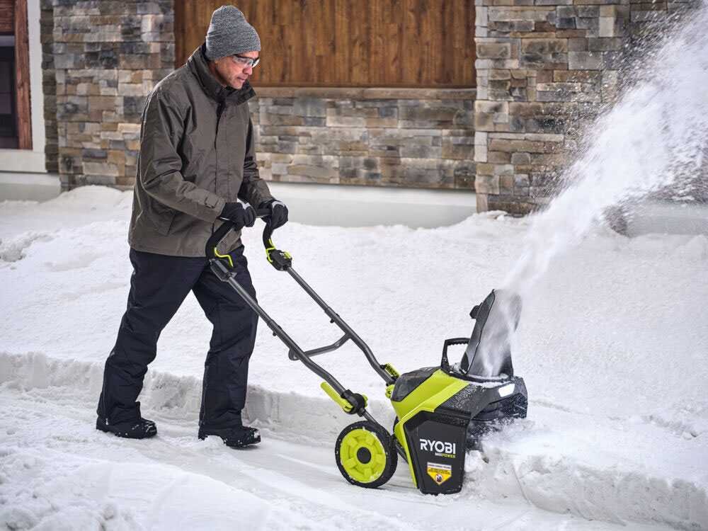 ryobi ry36stx45a 140 fraise à neige à batterie max power 36v 4ah ryobi ry36stx45a 140 fraise à neige à batterie max power 36v 4ah
