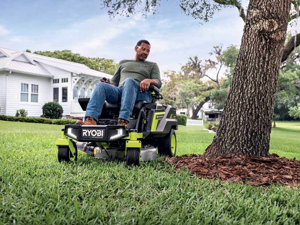 ryobi ztrx76 tondeuse autoportée à batterie et rayon de braquage zéro 72v/20 ah coupe de 76 cm 2en1 ryobi ztrx76 tondeuse autoportée à batterie et rayon de braquage zéro 72v/20 ah coupe de 76 cm 2en1