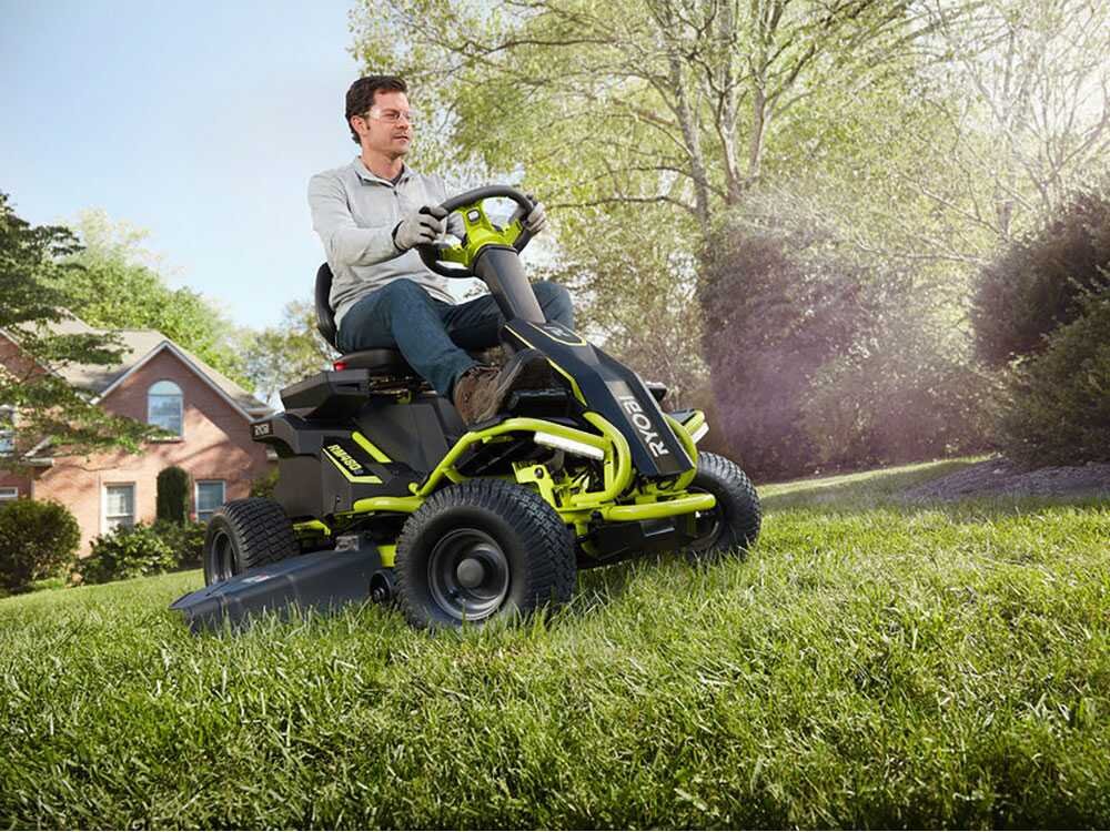tracteur tondeuse à batterie ryobi rm480e coupe mulching Éjection latérale 4 x 12v au plomb liquide tracteur tondeuse à batterie ryobi rm480e coupe mulching Éjection latérale 4 x 12v au plomb liquide